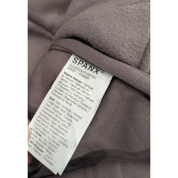 NWT Spanx Air Essentials Puffy Vest In Smoke Size 1X - Picture 11 of 13